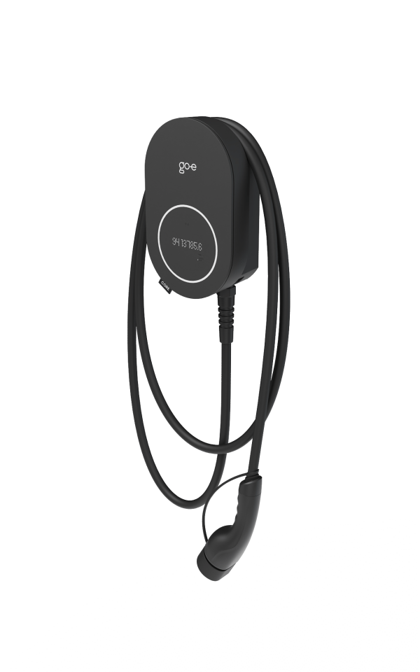 core-outside-2 go-e Charger CORE – Pametni EV punjač
