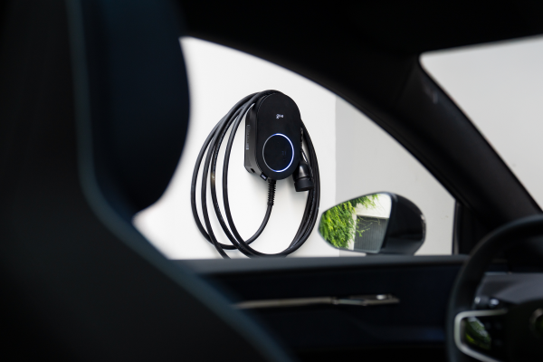 core-parking-garage go-e Charger CORE – Pametni EV punjač