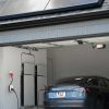 mobile-wallbox-go-e-charger-gemini-flex-2-0-22-kw-next-to-electric-vehicle go-e Charger Gemini flex – Pametni EV punjač